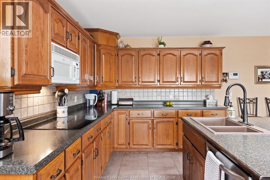 15381 County Rd 8, Essex, Ontario  N0R 1L0 - Photo 9 - 26005077