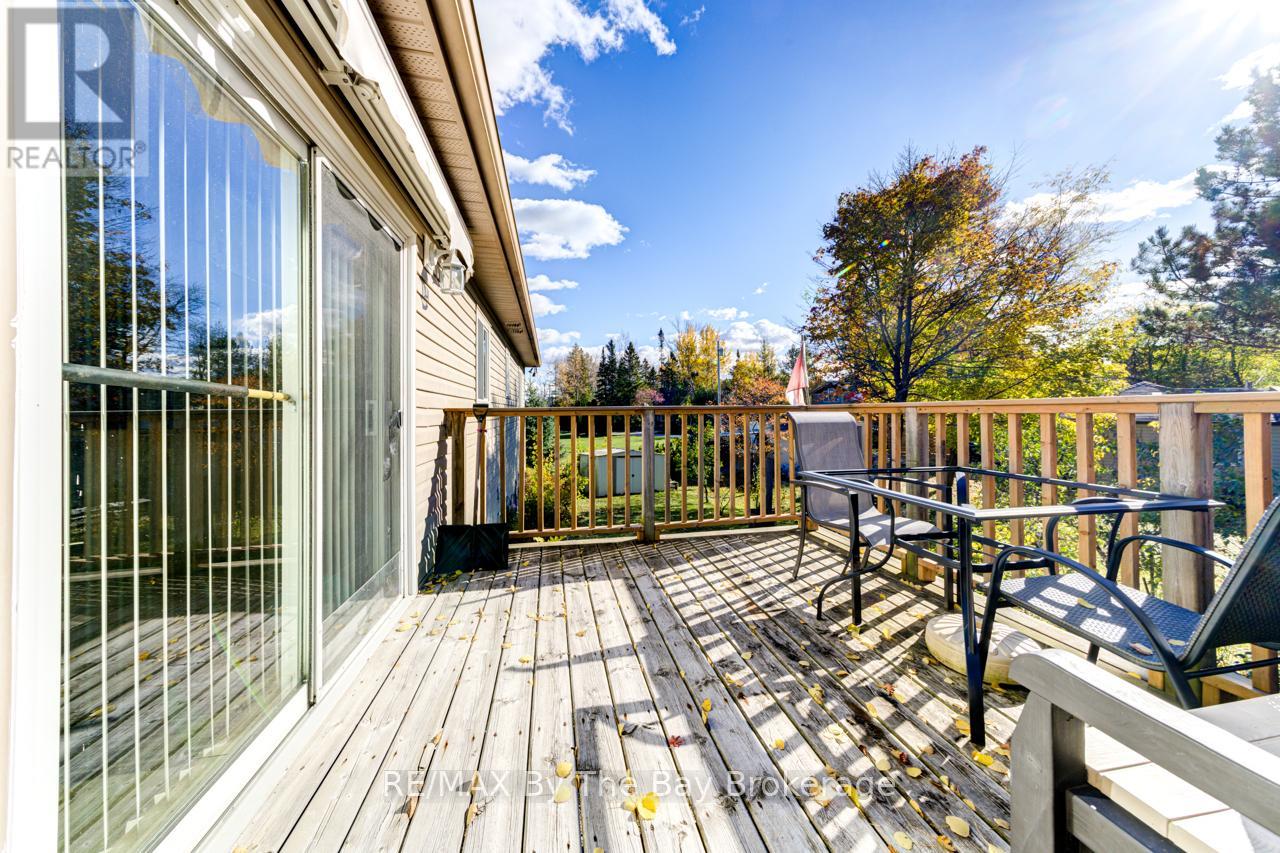 45 William Avenue, Wasaga Beach, Ontario  L9Z 2X3 - Photo 34 - S12869728