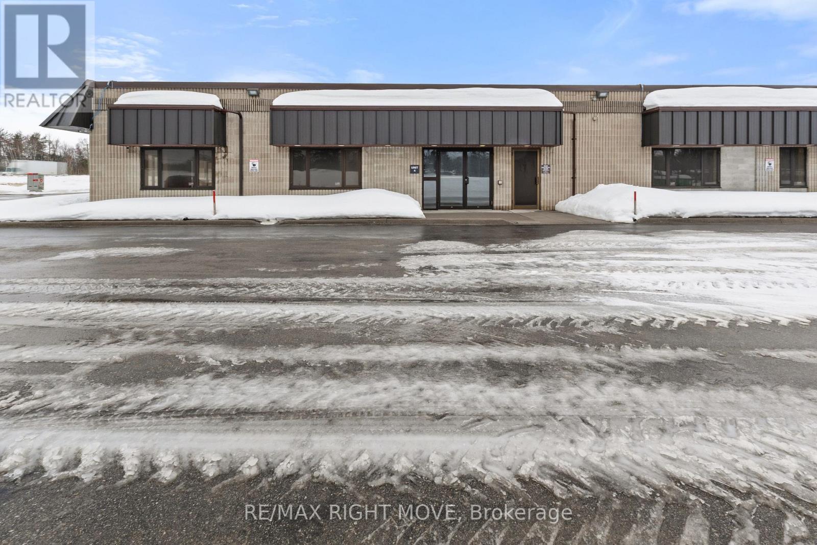 4 - 3835 CAMPBELL ROAD, Severn, Ontario