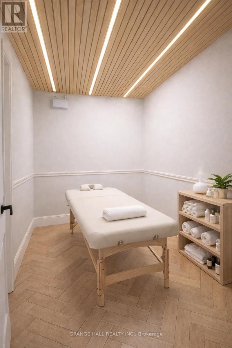 111a - 1649 Dufferin Street, Toronto, Ontario  M6H 4H5 - Photo 6 - W12692780