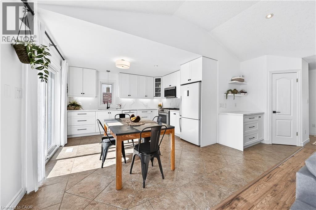 75 Schneller Drive, Baden, Ontario  N3A 2L5 - Photo 13 - 40811161