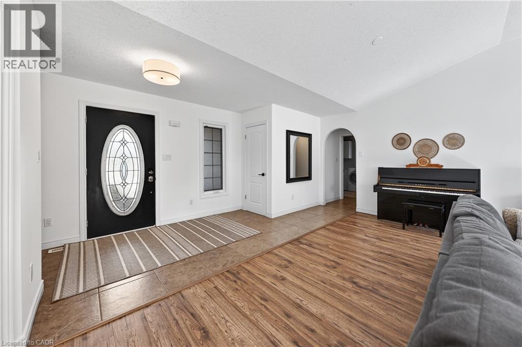 75 Schneller Drive, Baden, Ontario  N3A 2L5 - Photo 6 - 40811161