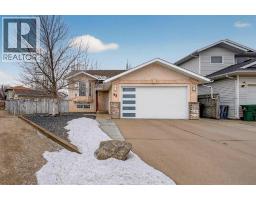 95 Stoney Crescent W, Lethbridge, Alberta