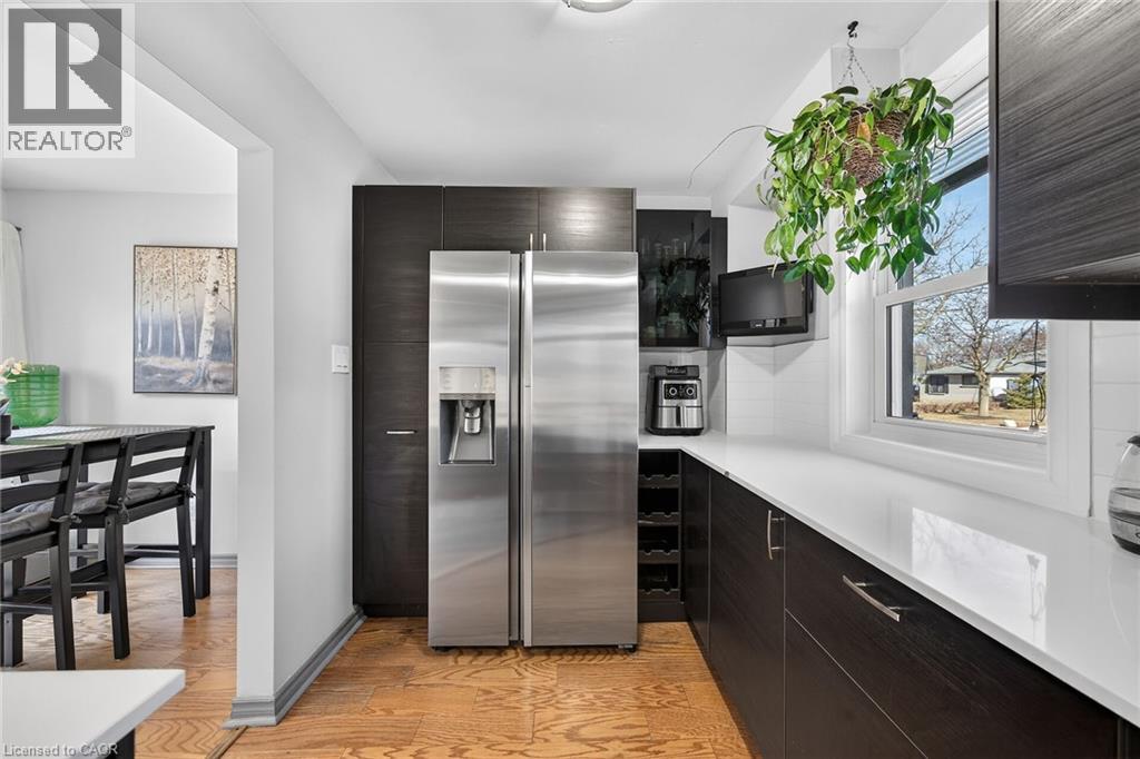 211 Birchcliffe Crescent, Hamilton, Ontario  L8T 4L1 - Photo 10 - 40810988