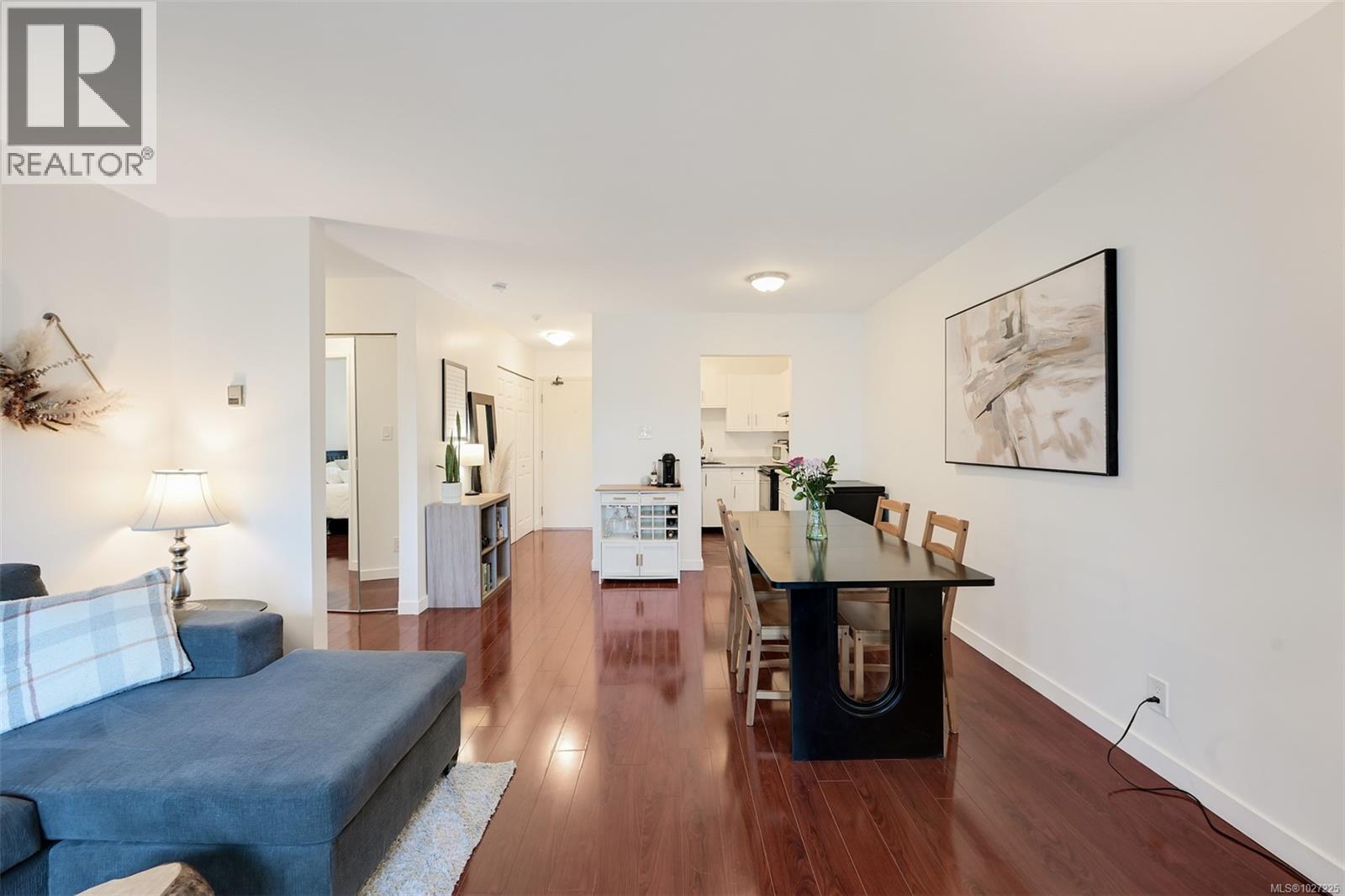 201 1619 Morrison St, Victoria, British Columbia  V8R 6R8 - Photo 18 - 1027225