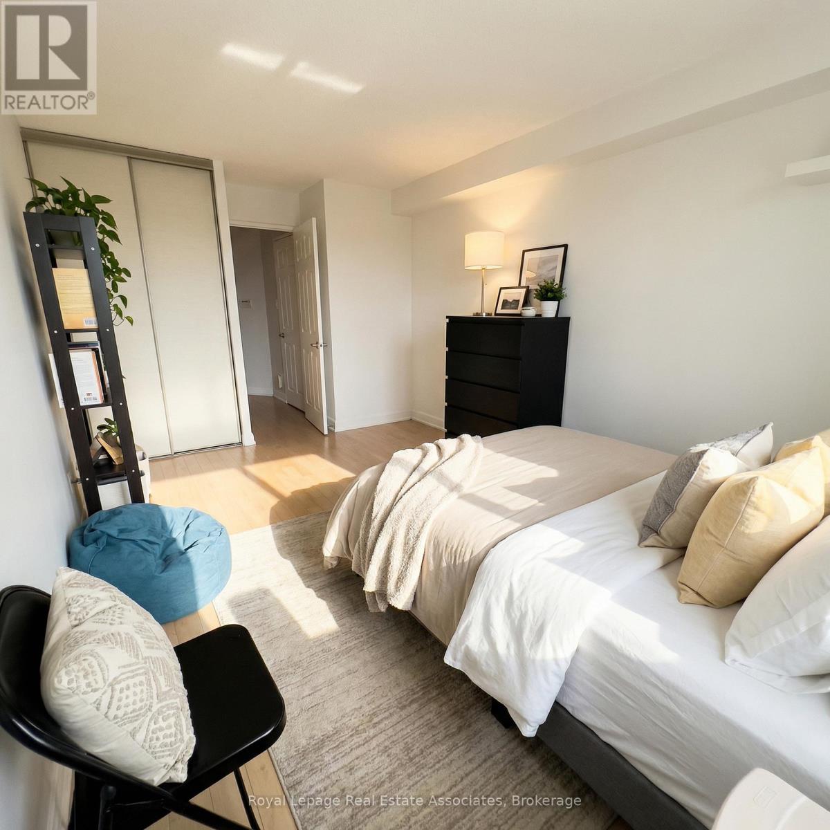 406 - 195 St Patrick Street, Toronto, Ontario  M5T 2Y8 - Photo 6 - C12869814