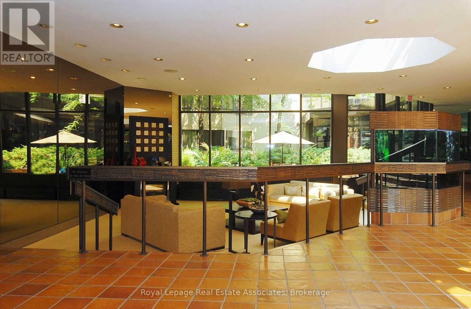 406 - 195 St Patrick Street, Toronto, Ontario  M5T 2Y8 - Photo 9 - C12869814