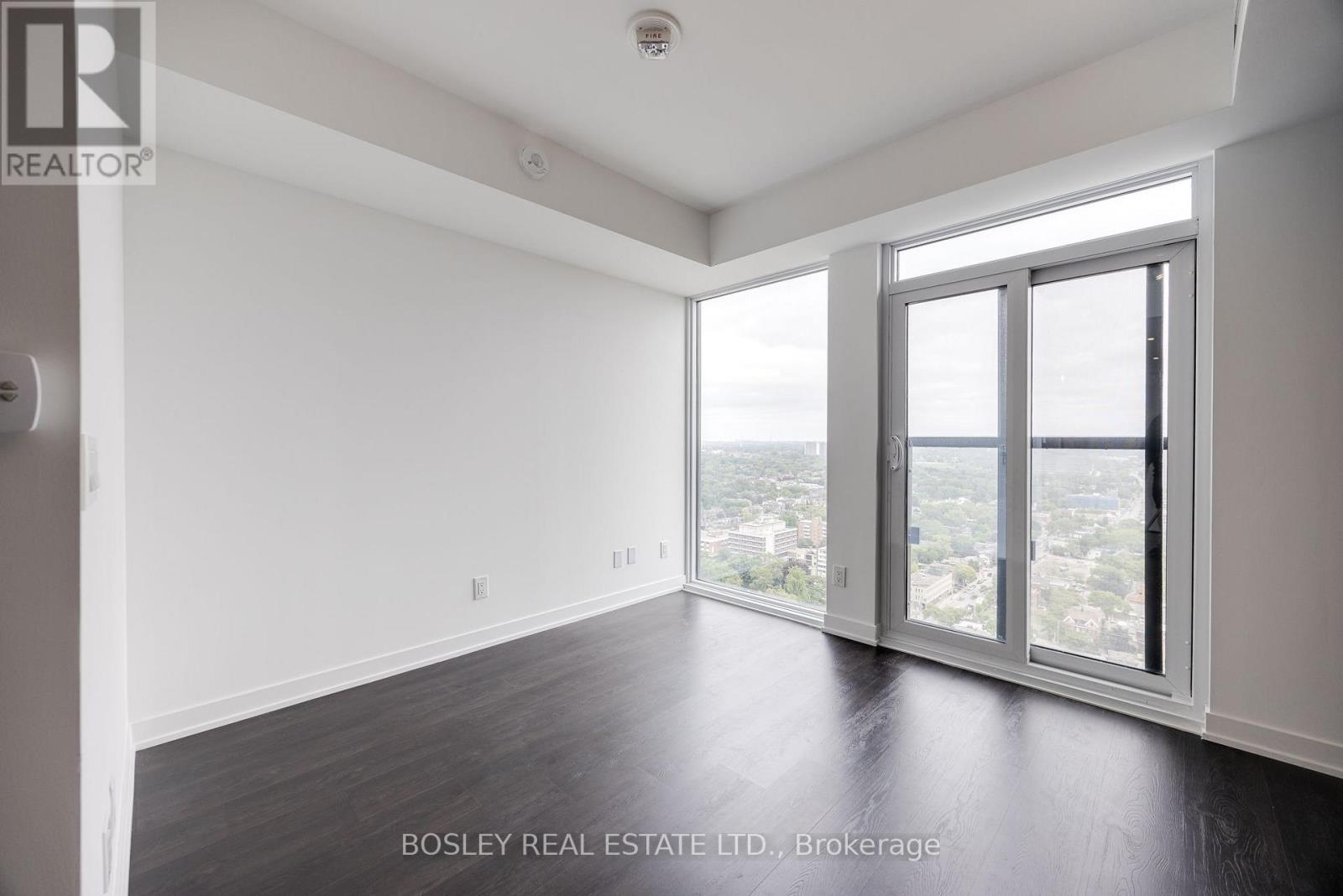 3212 - 319 Jarvis Street, Toronto (Moss Park), Ontario  M5B 0C8 - Photo 2 - C12869854