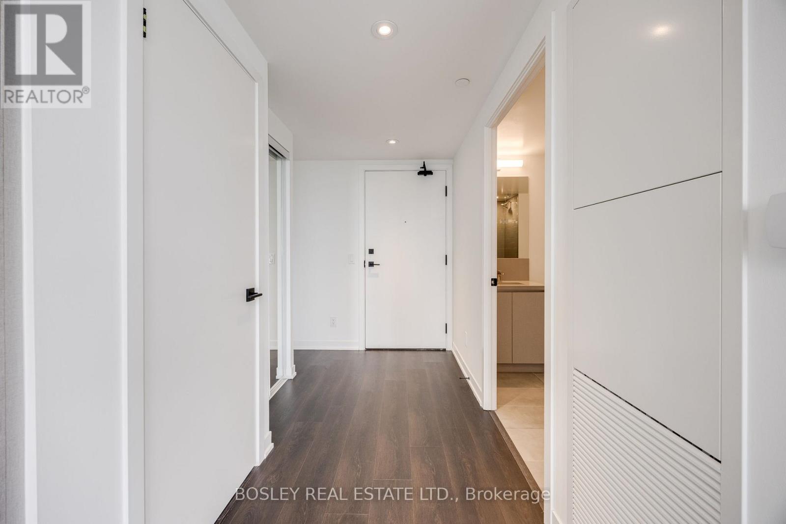 3212 - 319 Jarvis Street, Toronto (Moss Park), Ontario  M5B 0C8 - Photo 8 - C12869854