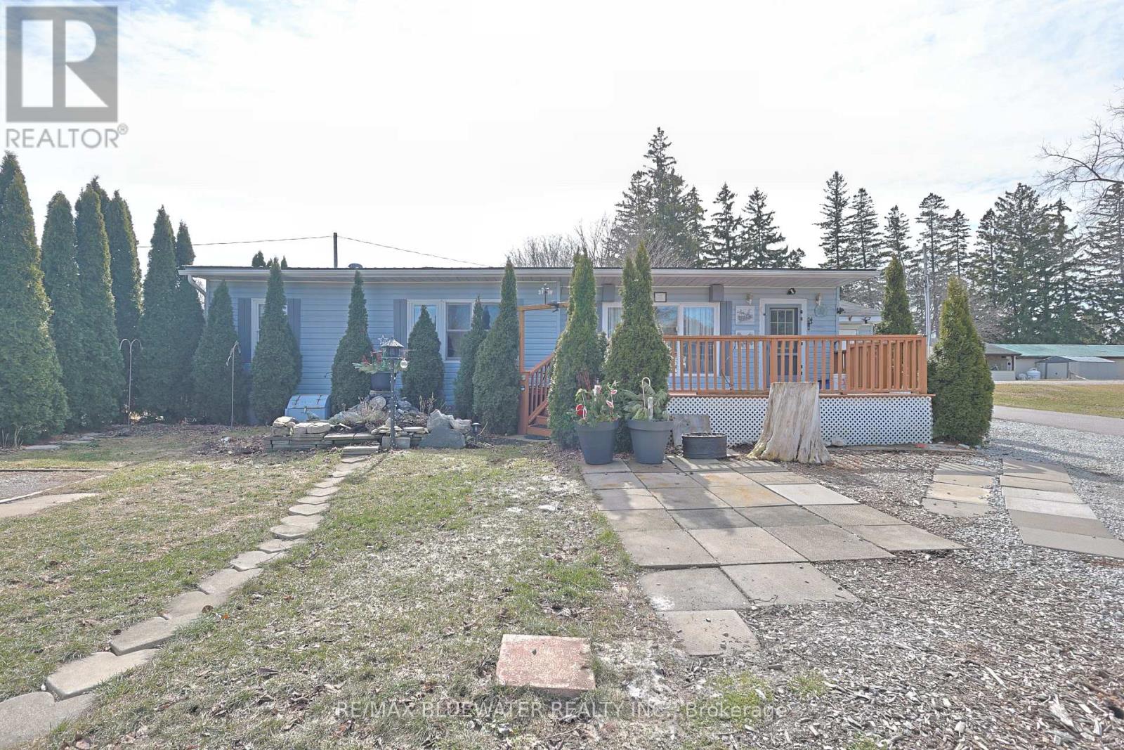 48 - 9385 Ipperwash Road, Lambton Shores, Ontario  N0N 1J3 - Photo 1 - X12869756