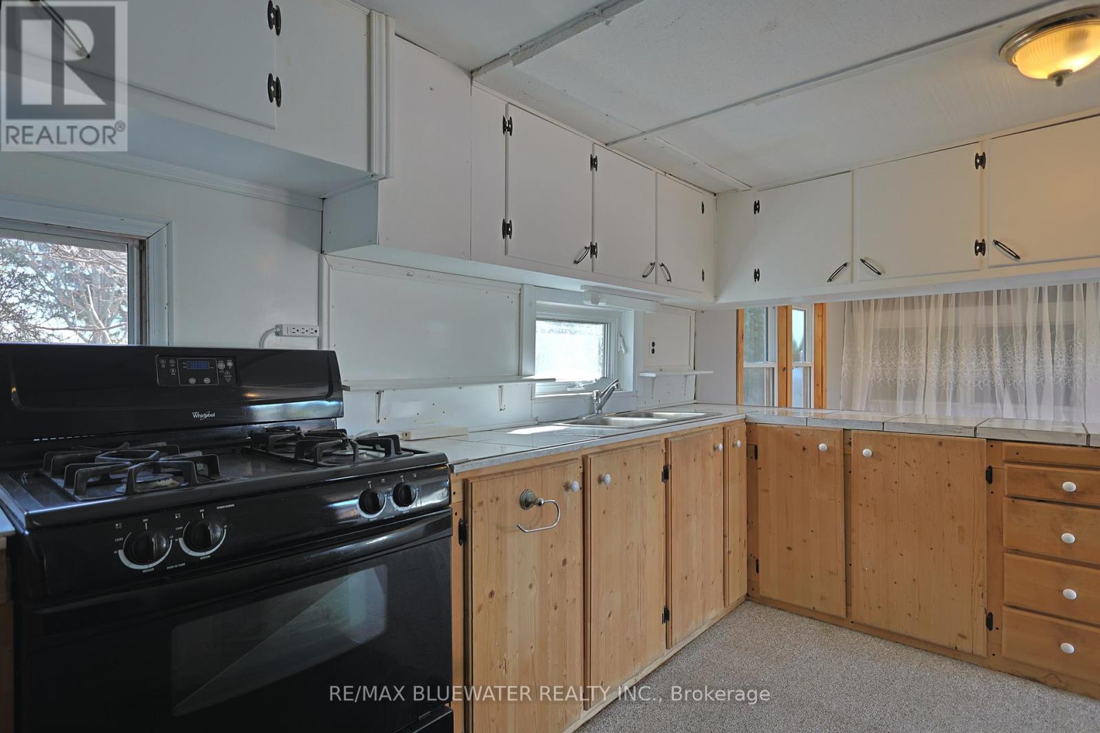 48 - 9385 Ipperwash Road, Lambton Shores, Ontario  N0N 1J3 - Photo 20 - X12869756