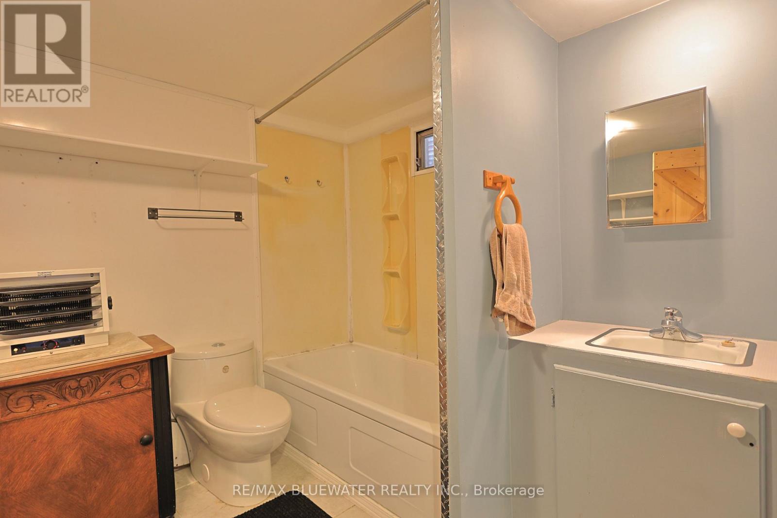 48 - 9385 Ipperwash Road, Lambton Shores, Ontario  N0N 1J3 - Photo 26 - X12869756