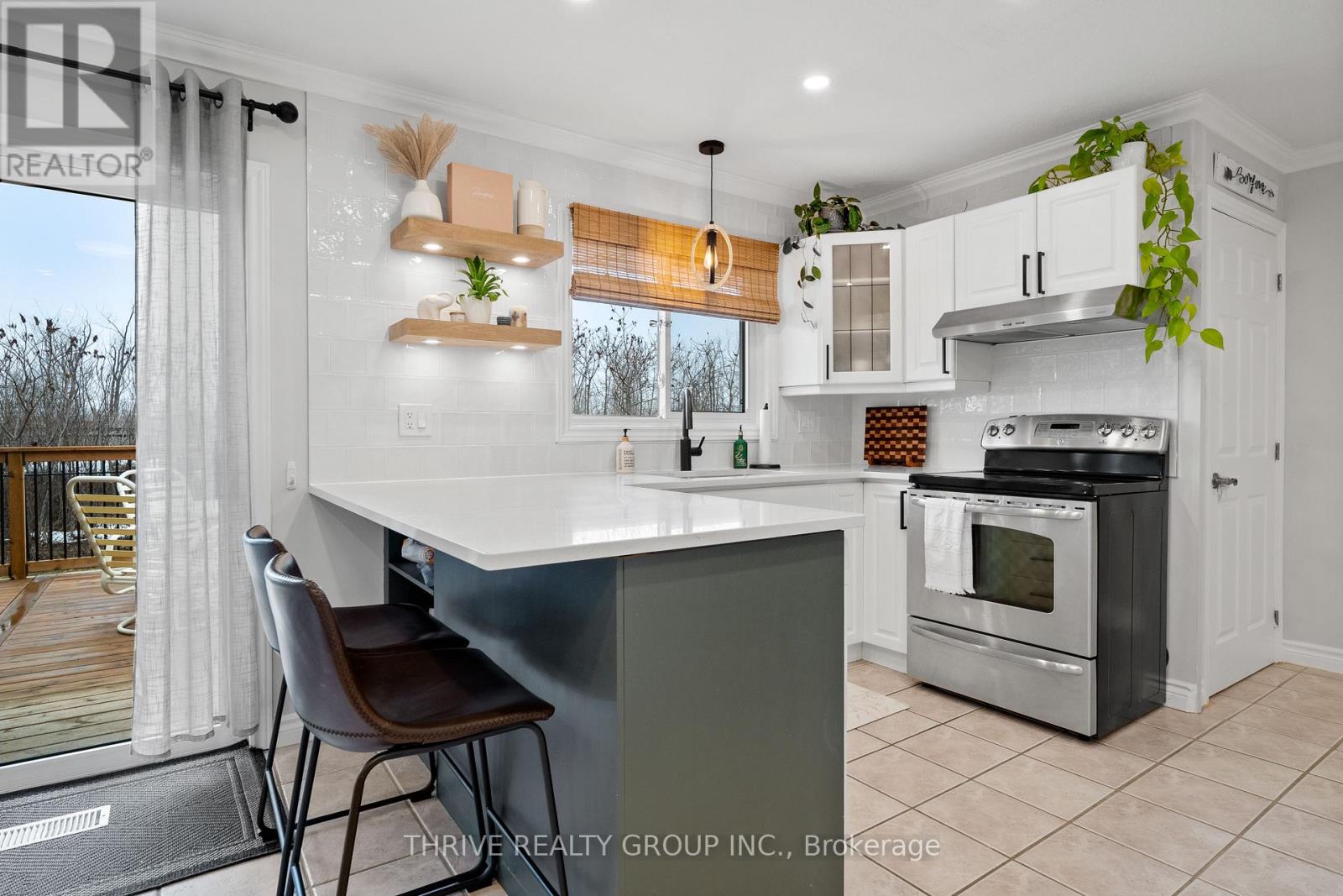 169 Railway Avenue, Middlesex Centre, Ontario  N0L 1R0 - Photo 10 - X12869866