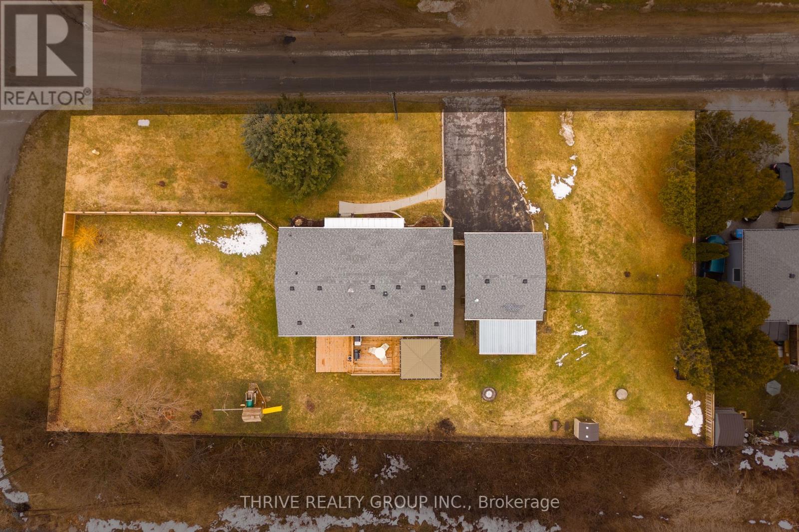 169 Railway Avenue, Middlesex Centre, Ontario  N0L 1R0 - Photo 2 - X12869866