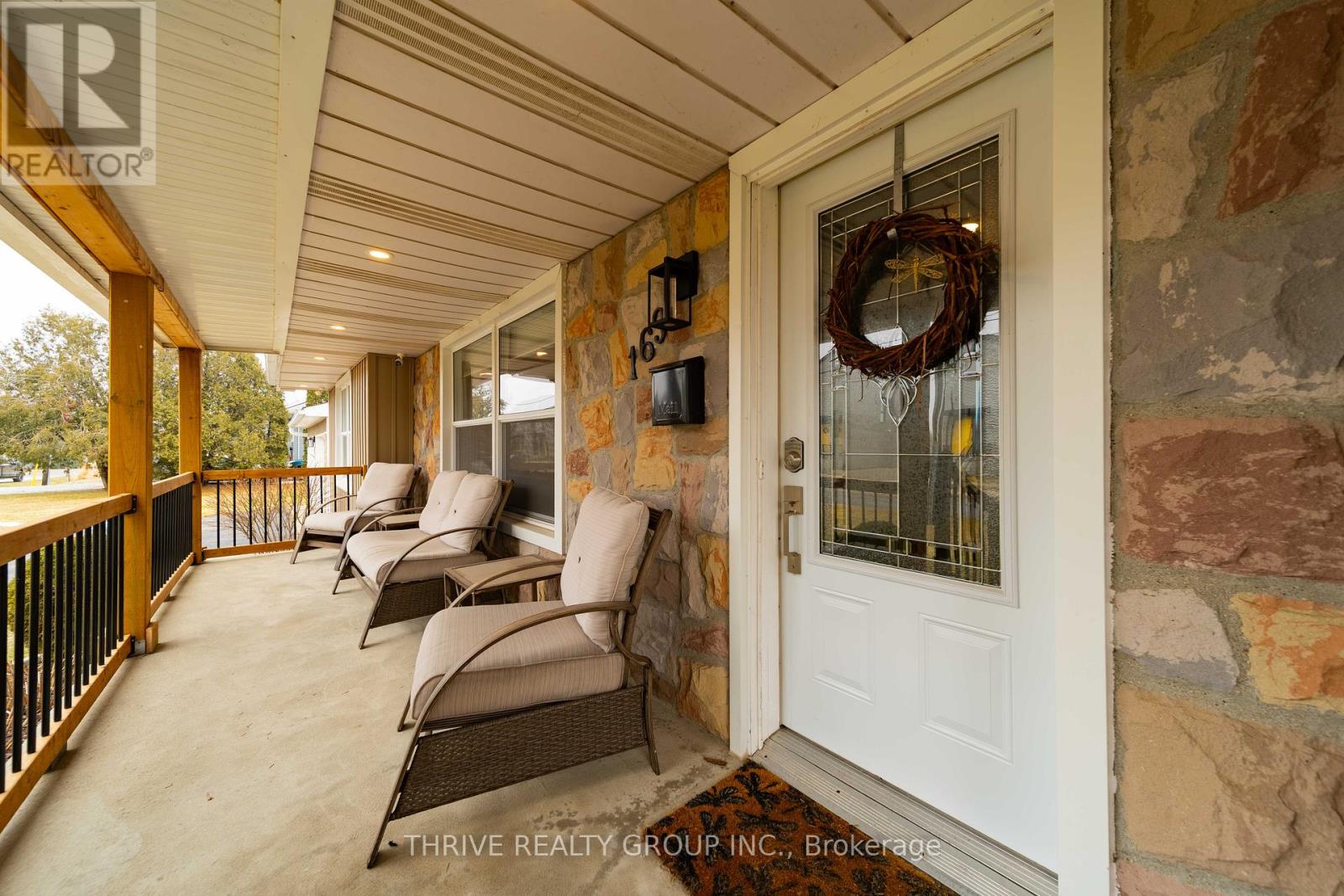 169 Railway Avenue, Middlesex Centre, Ontario  N0L 1R0 - Photo 3 - X12869866