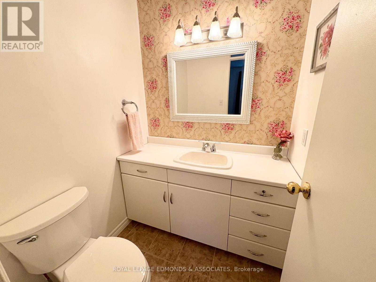 418 Forest Park Road, Laurentian Valley, Ontario  K8A 6W2 - Photo 25 - X12869826