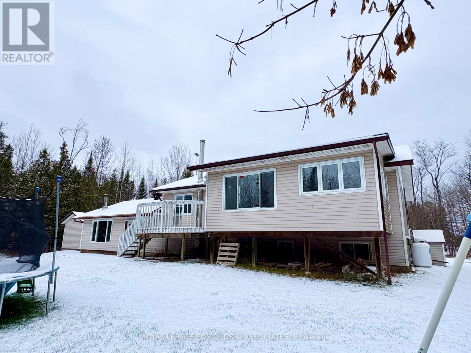 418 Forest Park Road, Laurentian Valley, Ontario  K8A 6W2 - Photo 5 - X12869826