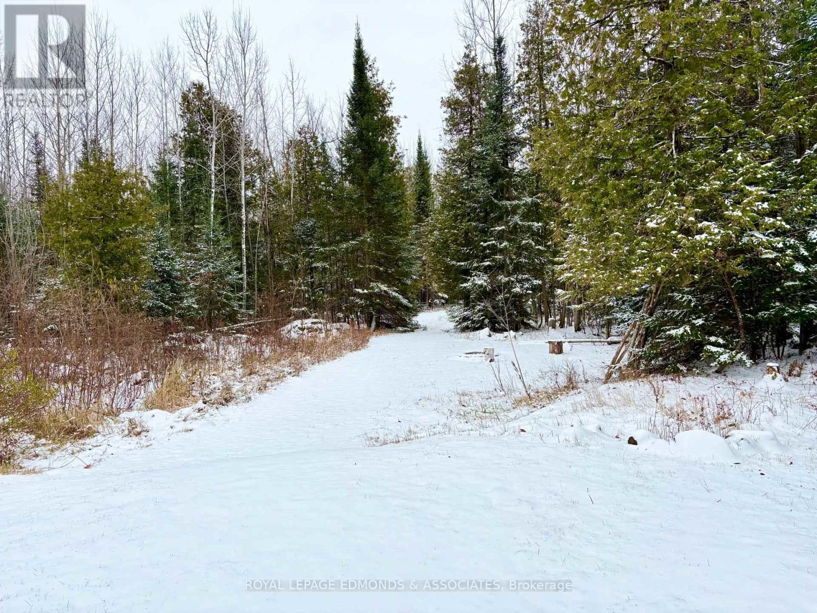 418 Forest Park Road, Laurentian Valley, Ontario  K8A 6W2 - Photo 8 - X12869826