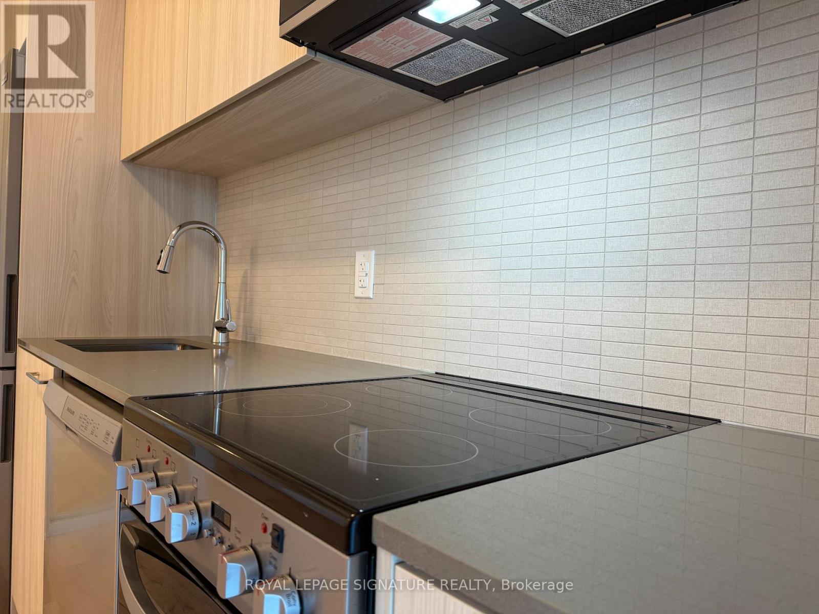 1018a - 7439 Kingston Road, Toronto (Rouge), Ontario  M1B 5S3 - Photo 17 - E12869744