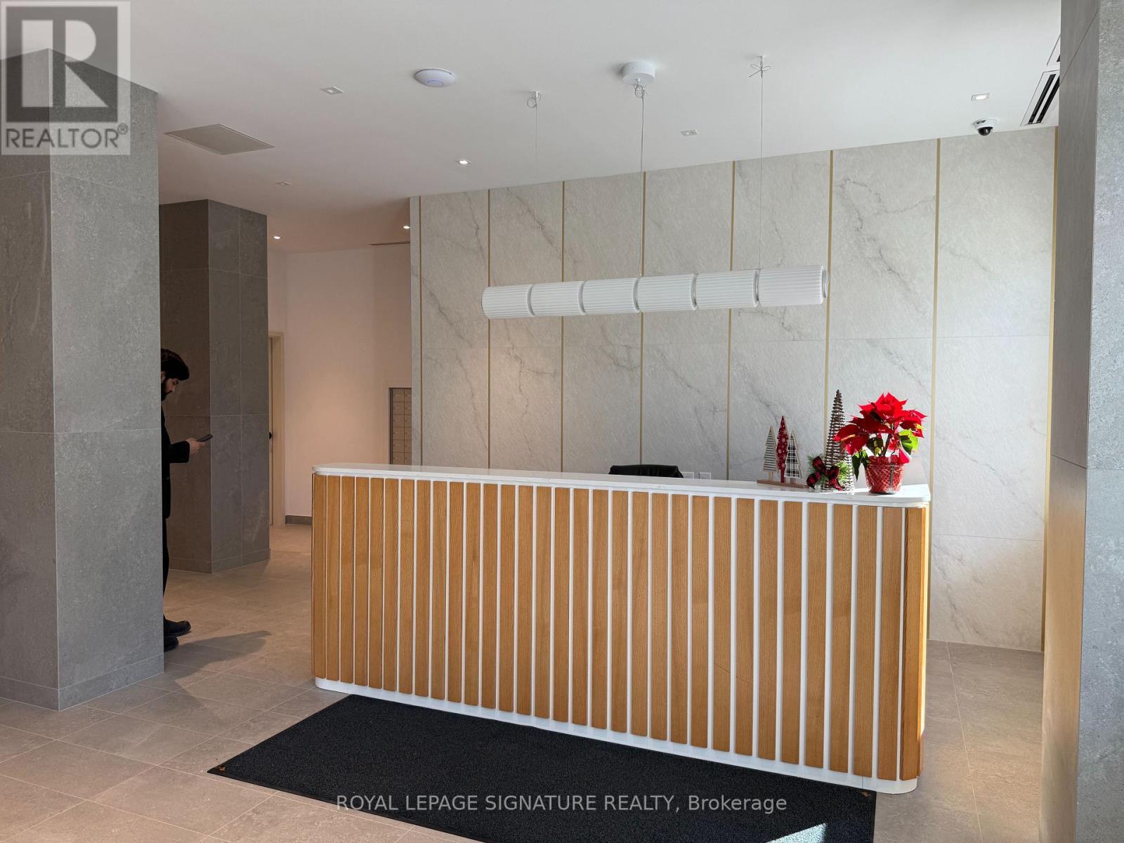 1018a - 7439 Kingston Road, Toronto (Rouge), Ontario  M1B 5S3 - Photo 3 - E12869744