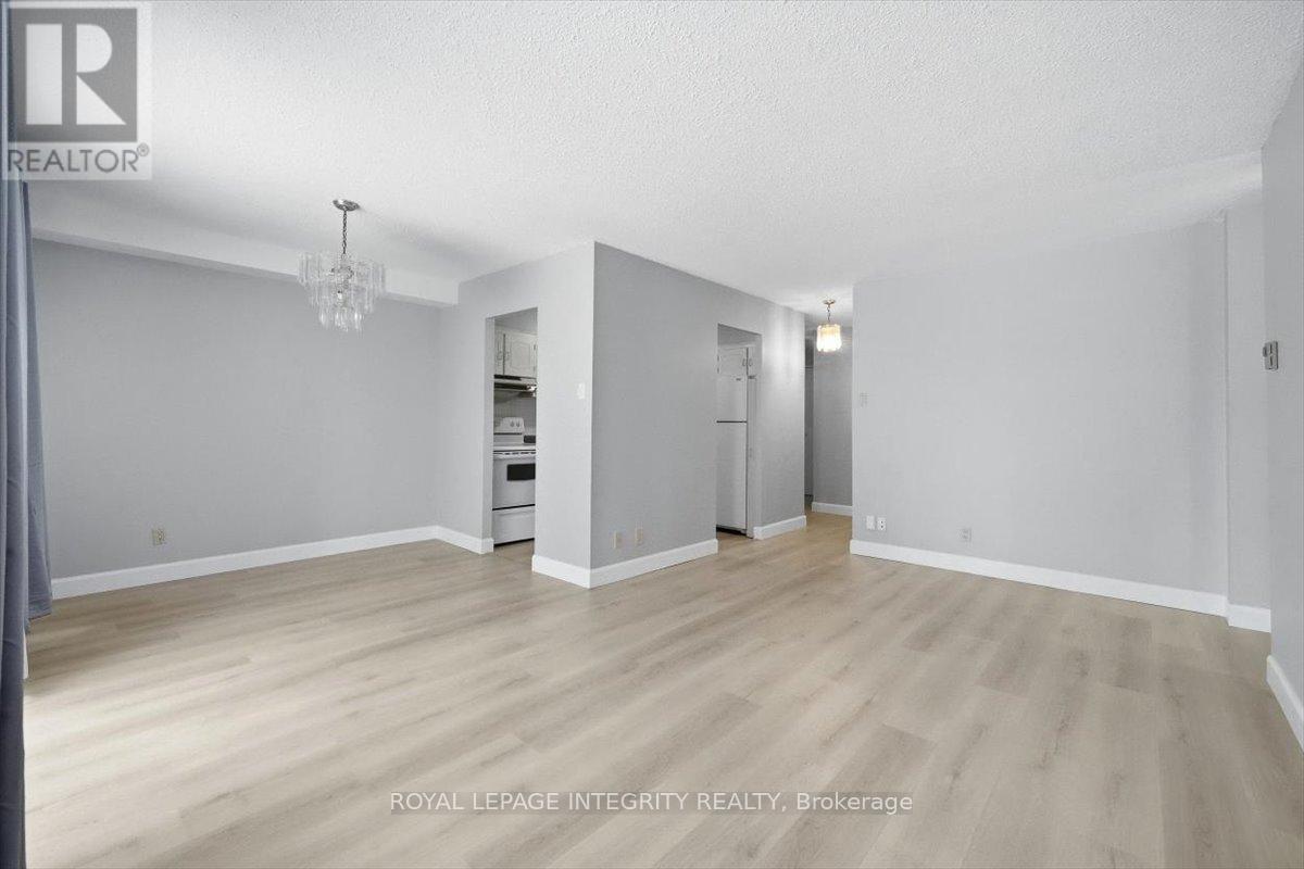 109 - 158a Mcarthur Avenue, Ottawa, Ontario  K1L 7E7 - Photo 14 - X12869732