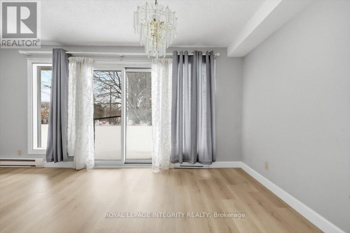 109 - 158a Mcarthur Avenue, Ottawa, Ontario  K1L 7E7 - Photo 17 - X12869732