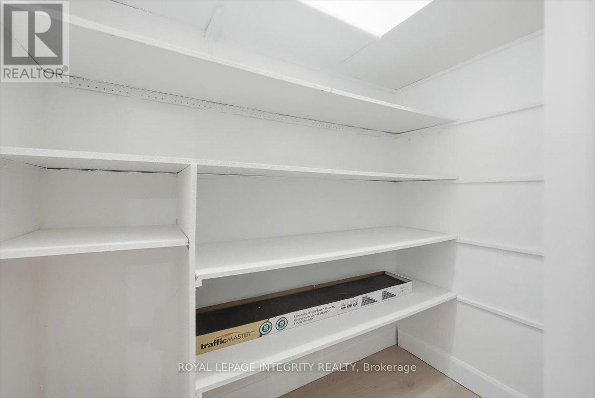 109 - 158a Mcarthur Avenue, Ottawa, Ontario  K1L 7E7 - Photo 22 - X12869732