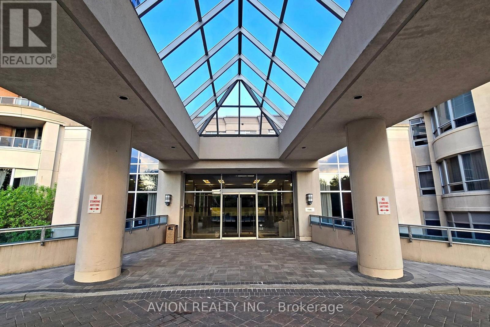 631 - 33 Cox Boulevard, Markham, Ontario  L3R 8A6 - Photo 2 - N12869790