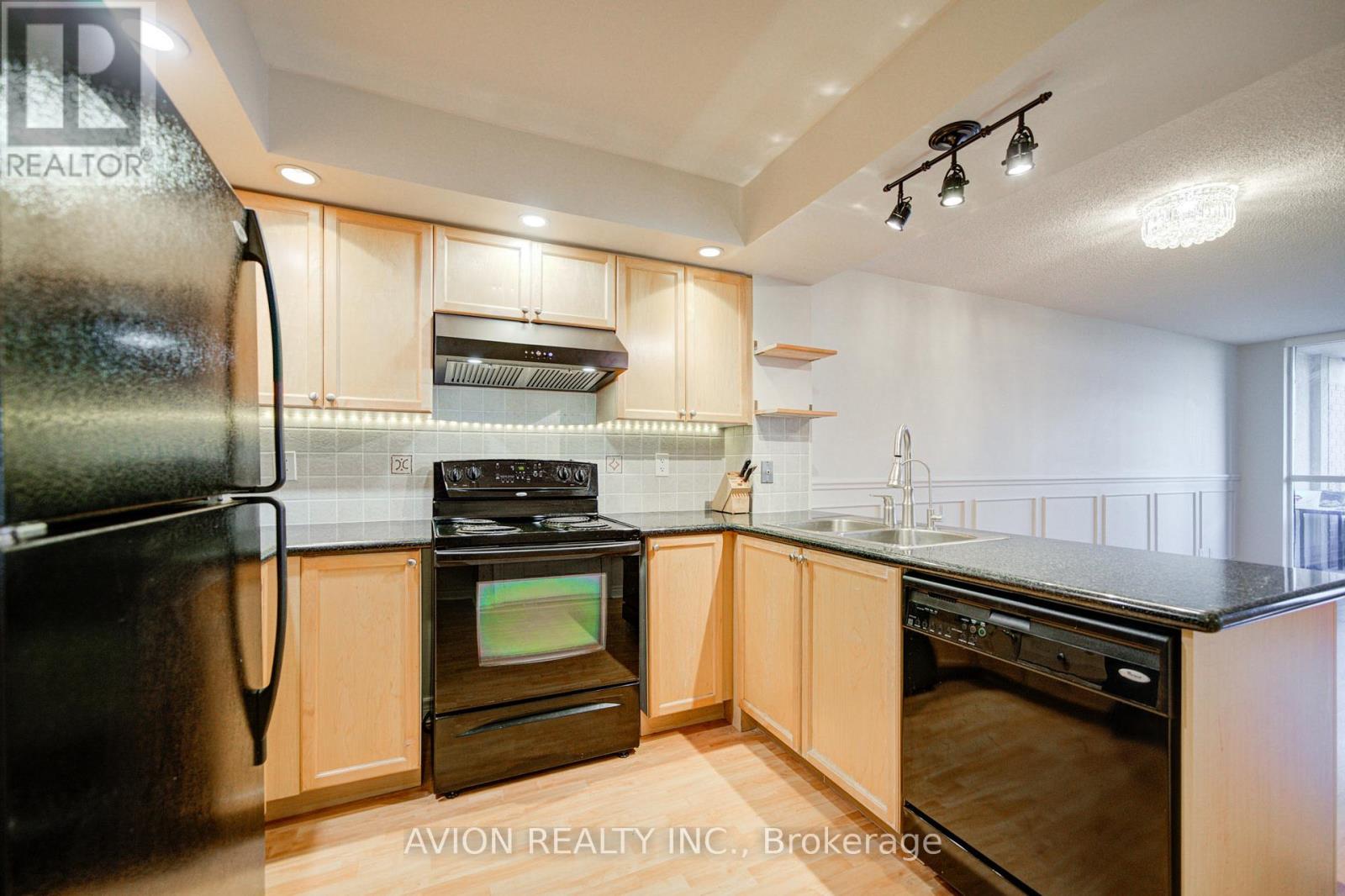 631 - 33 Cox Boulevard, Markham, Ontario  L3R 8A6 - Photo 4 - N12869790