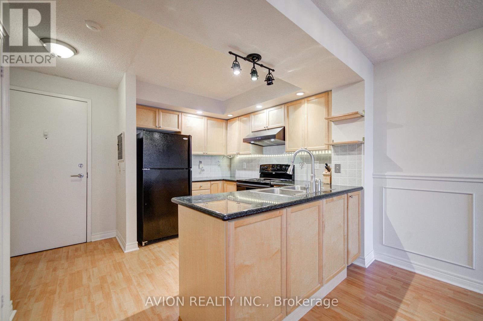 631 - 33 Cox Boulevard, Markham, Ontario  L3R 8A6 - Photo 5 - N12869790