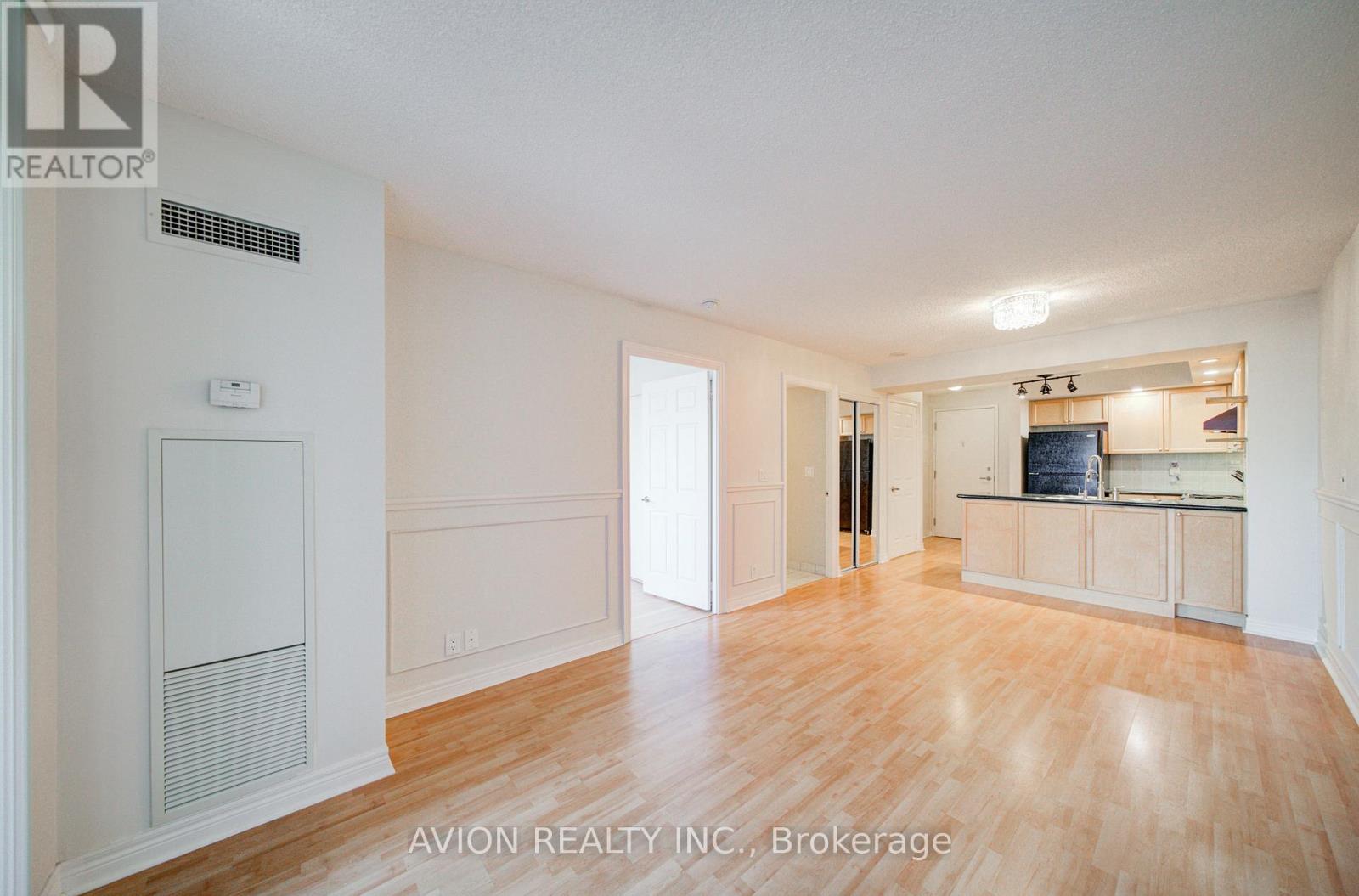 631 - 33 Cox Boulevard, Markham, Ontario  L3R 8A6 - Photo 8 - N12869790