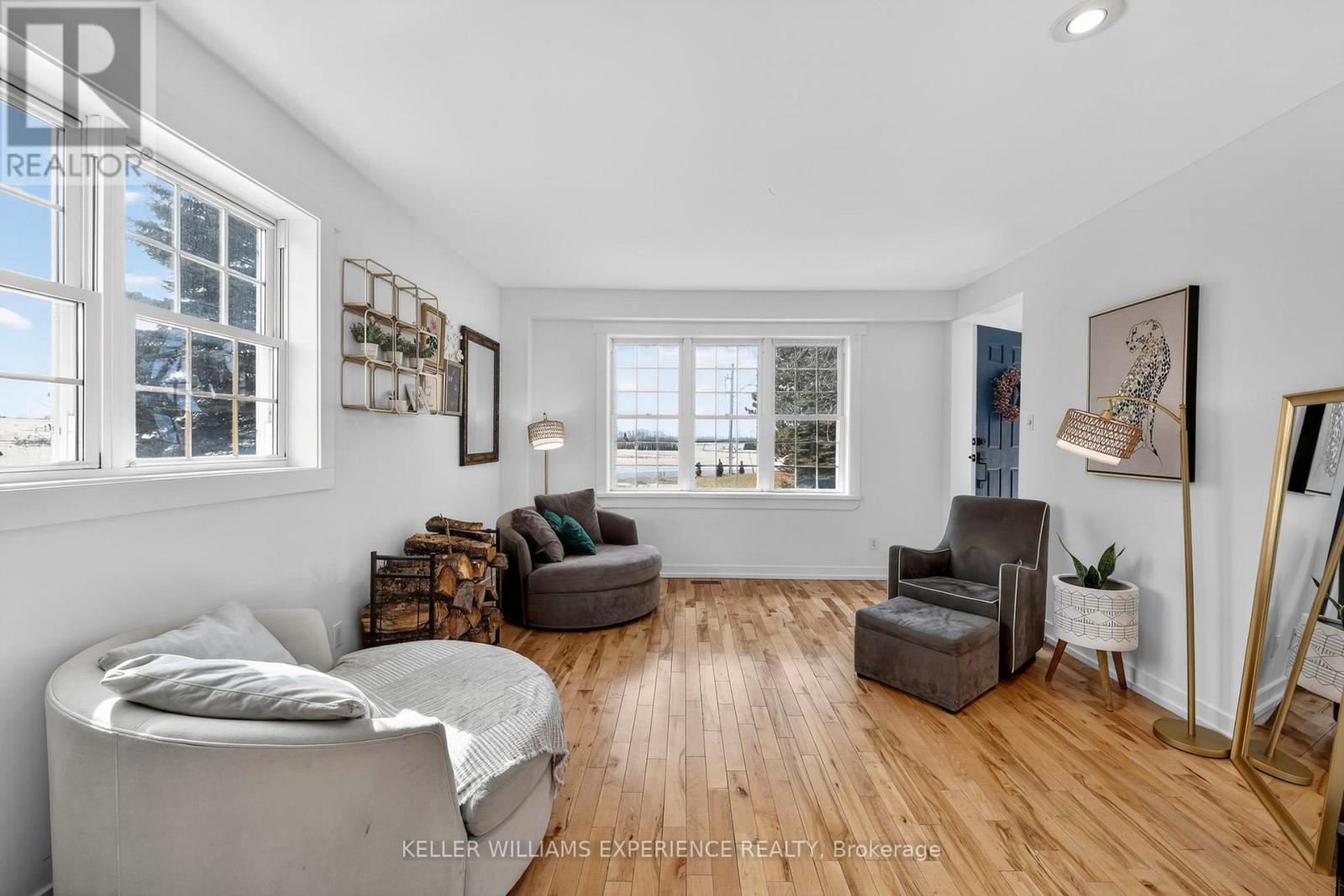 2 Algonquin Heights Court, Essa (Thornton), Ontario  L0L 2N0 - Photo 15 - N12869824