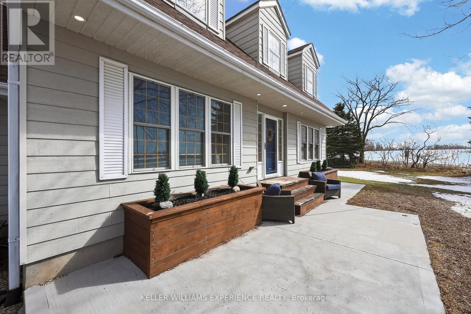 2 Algonquin Heights Court, Essa (Thornton), Ontario  L0L 2N0 - Photo 3 - N12869824