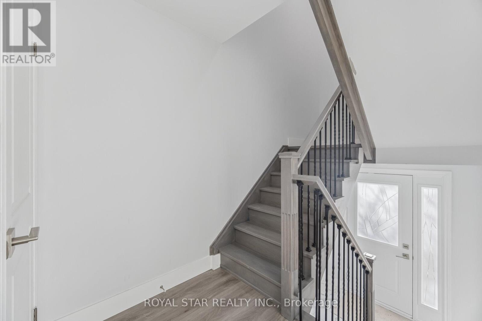 3 - 11 Plaisance Road, Richmond Hill (North Richvale), Ontario  L4C 5H1 - Photo 24 - N12869860