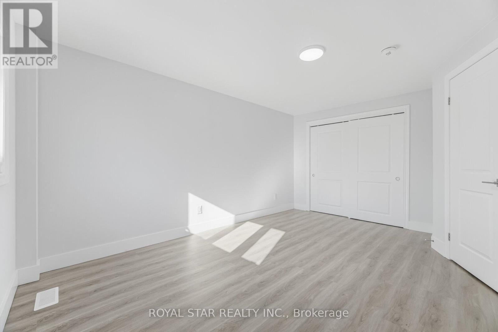 3 - 11 Plaisance Road, Richmond Hill (North Richvale), Ontario  L4C 5H1 - Photo 27 - N12869860