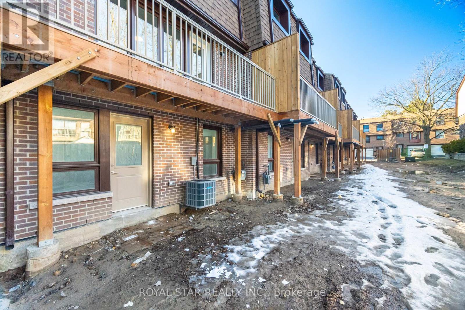 3 - 11 Plaisance Road, Richmond Hill (North Richvale), Ontario  L4C 5H1 - Photo 46 - N12869860