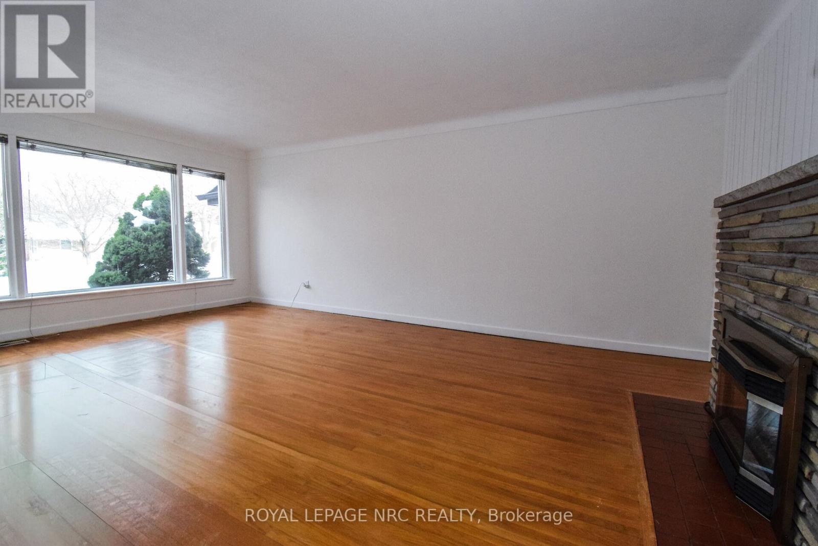 4 Glenbarr Road, St. Catharines, Ontario  L2T 1Y1 - Photo 8 - X12869746