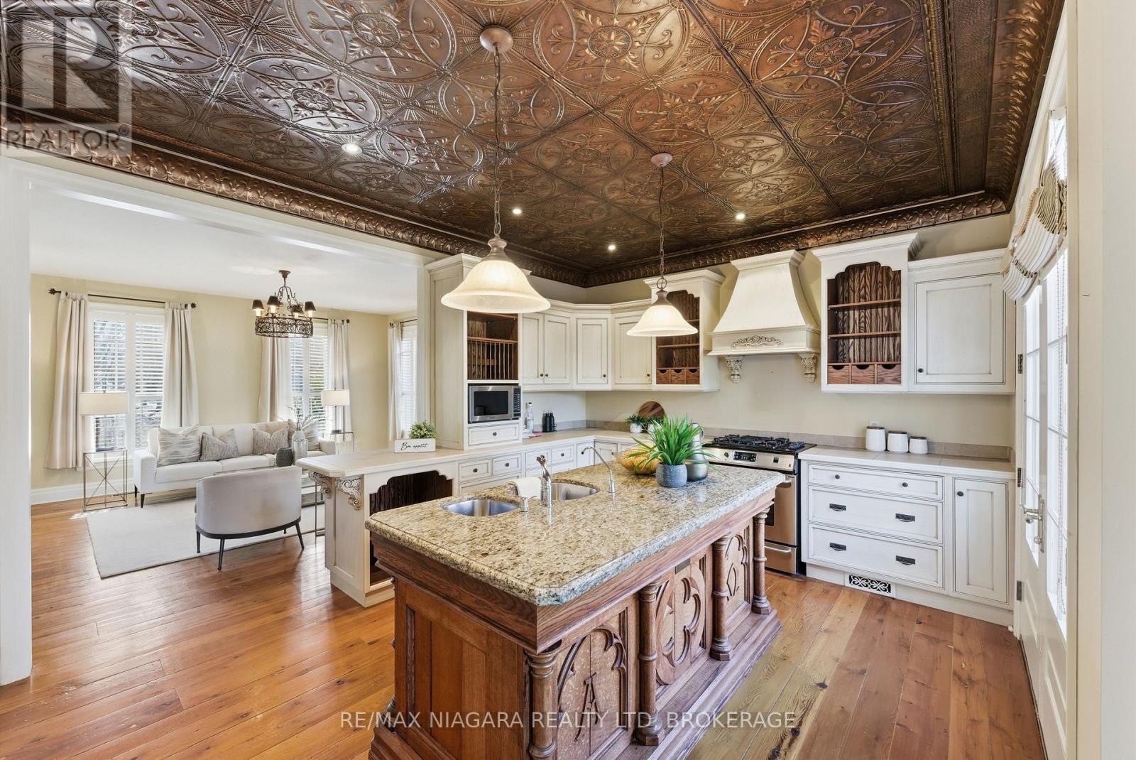 2 Samuel Street, Niagara-On-The-Lake, Ontario  L0S 1J0 - Photo 13 - X12869776