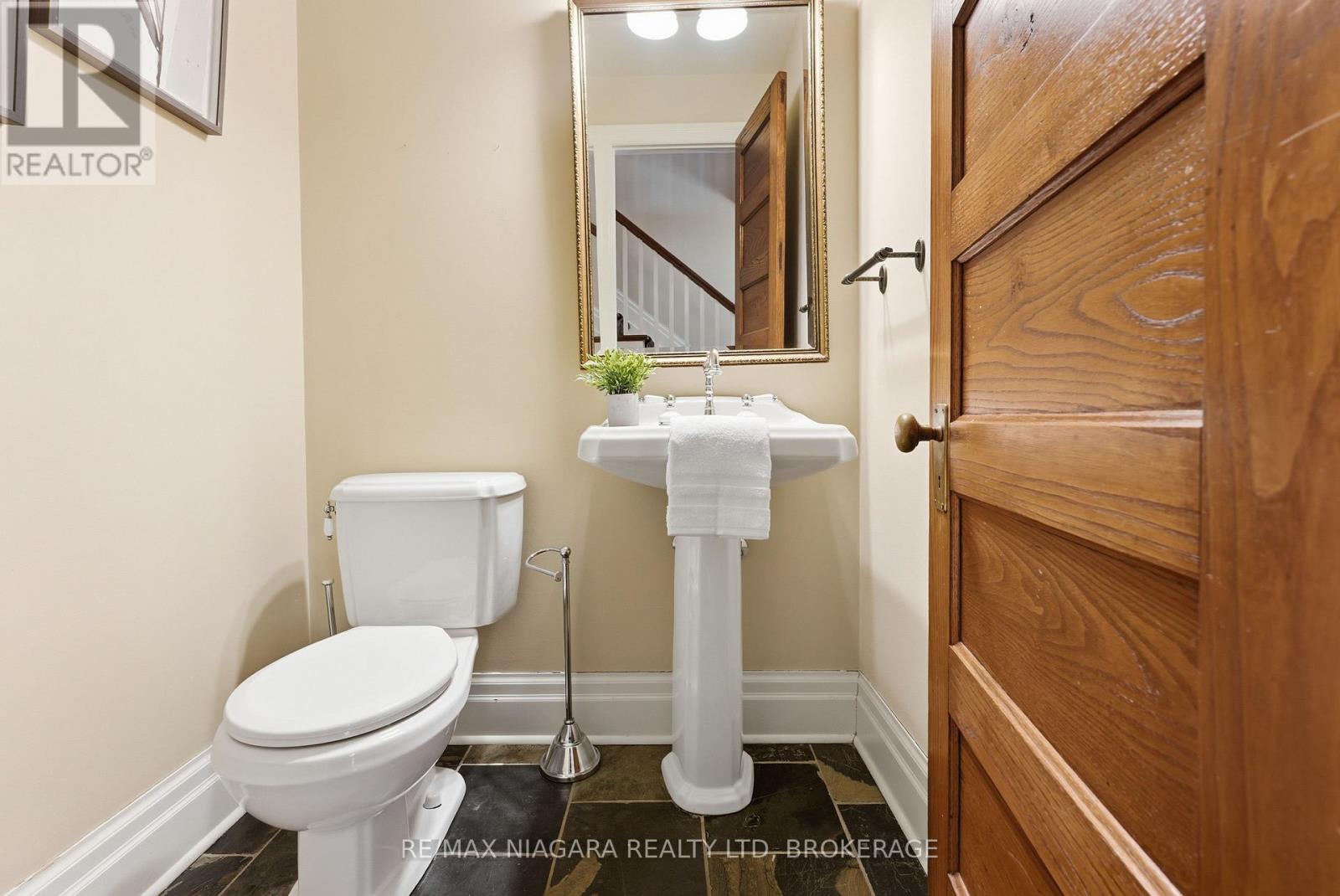 2 Samuel Street, Niagara-On-The-Lake, Ontario  L0S 1J0 - Photo 21 - X12869776