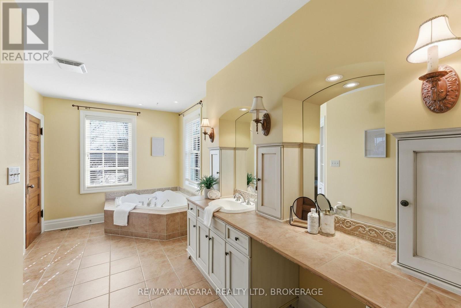 2 Samuel Street, Niagara-On-The-Lake, Ontario  L0S 1J0 - Photo 27 - X12869776