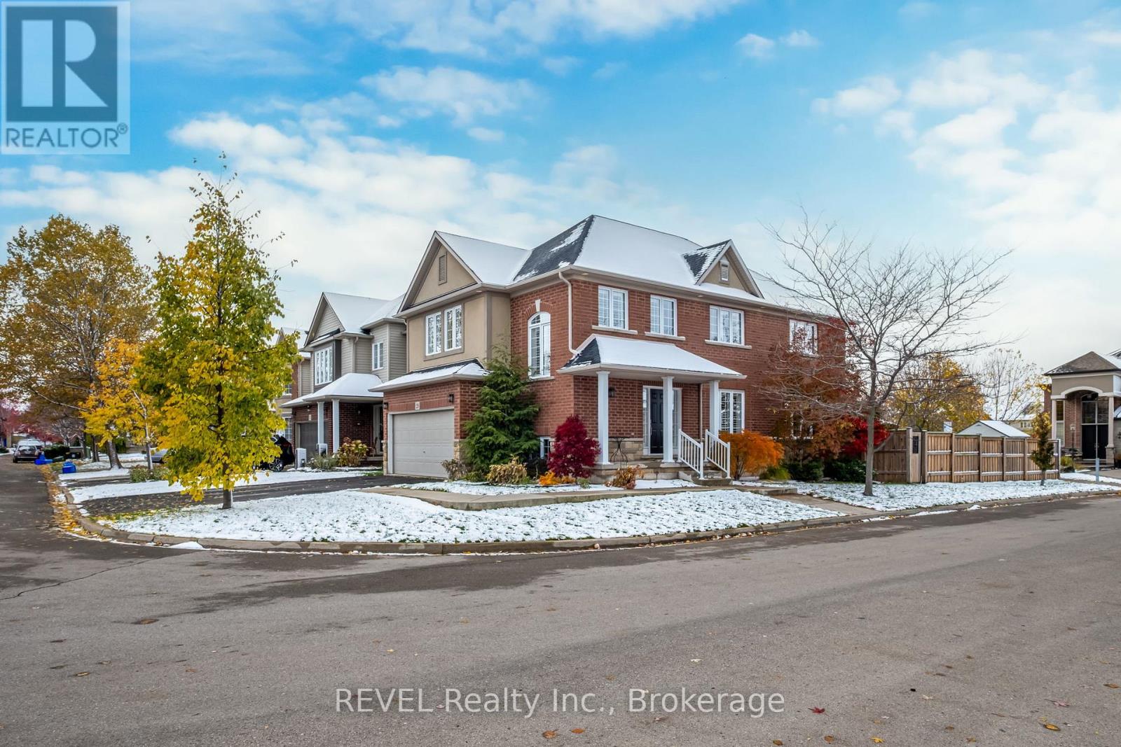 29 SPRINGBREEZE HEIGHTS, Hamilton, Ontario