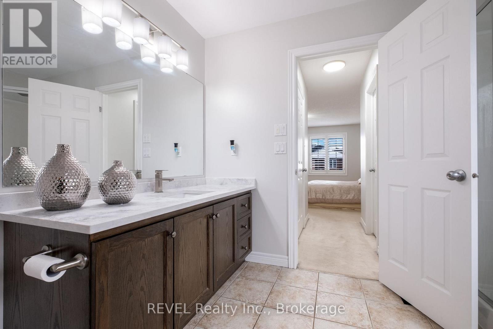 29 Springbreeze Heights, Hamilton, Ontario  L8E 0A4 - Photo 31 - X12869812