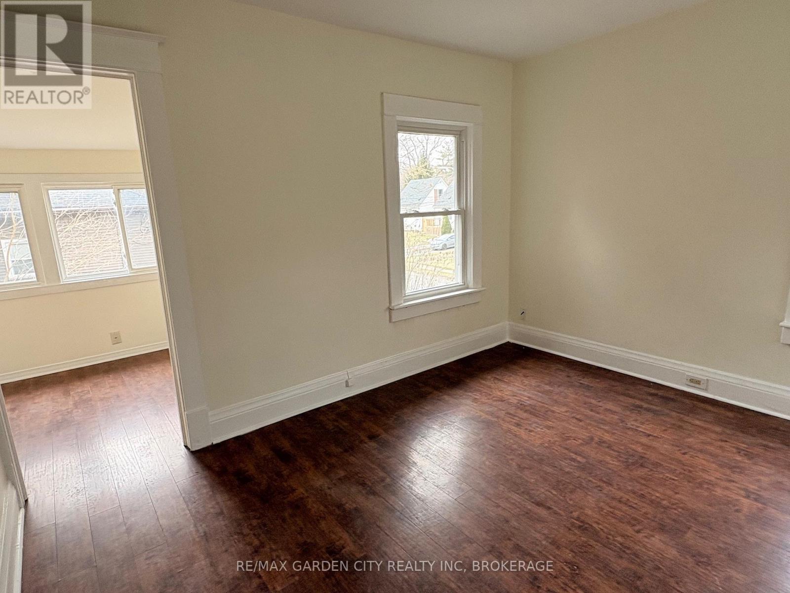 4372 Seneca Street, Niagara Falls, Ontario  L2E 1G6 - Photo 17 - X12869868