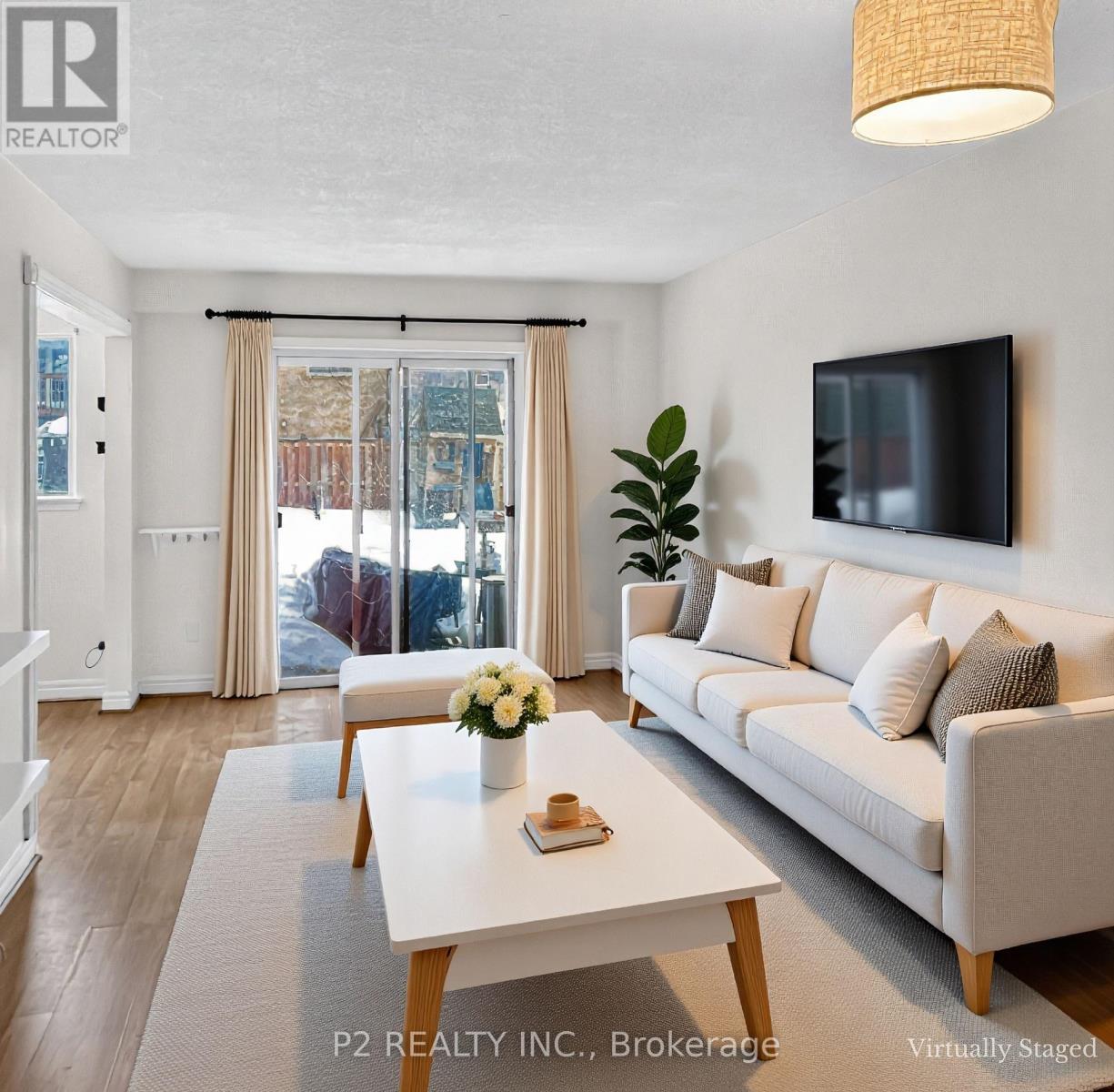 46 Chaucer Crescent, Barrie, Ontario  L4N 4T7 - Photo 3 - S12869760