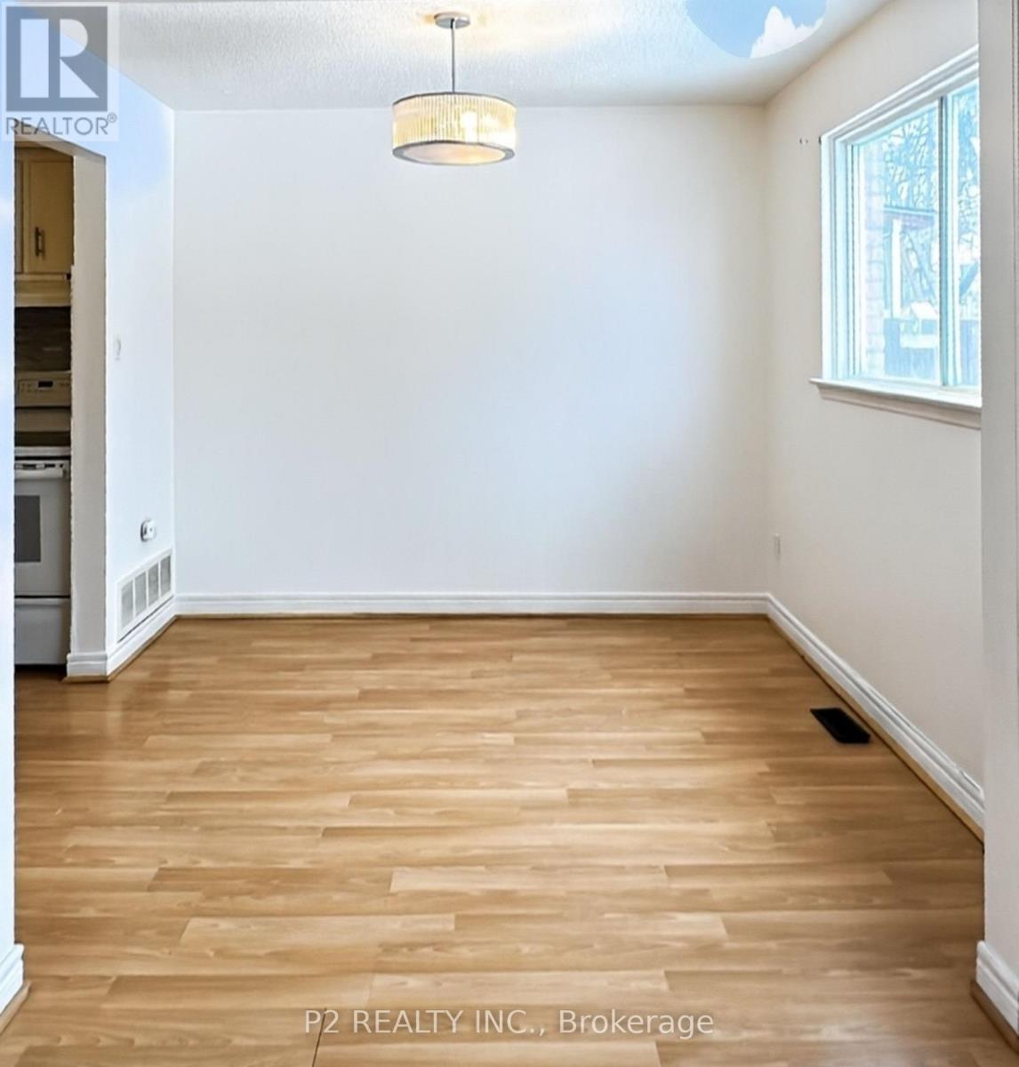 46 Chaucer Crescent, Barrie, Ontario  L4N 4T7 - Photo 6 - S12869760