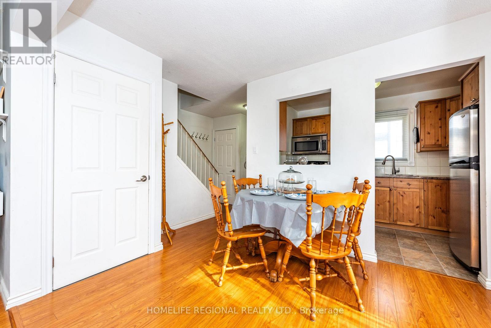 26 Garrison Square, Brampton, Ontario  L6S 2H3 - Photo 7 - W12869750