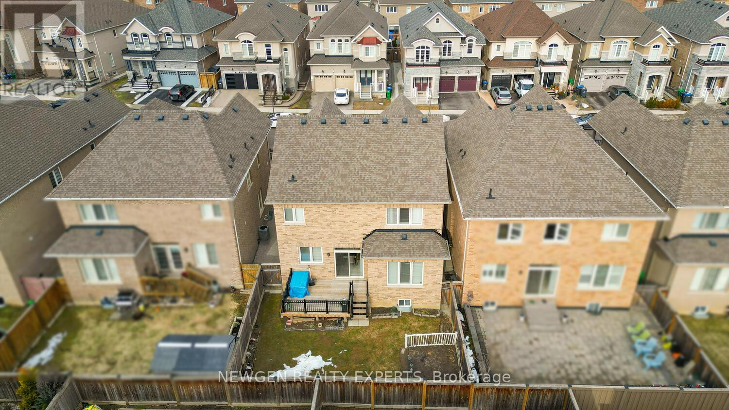 46 Monument Trail, Brampton, Ontario  L7A 4M9 - Photo 39 - W12869818