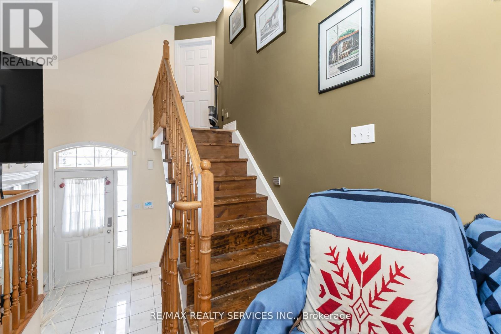 50 Sunny Glen Crescent, Brampton, Ontario  L7A 2C6 - Photo 7 - W12869832