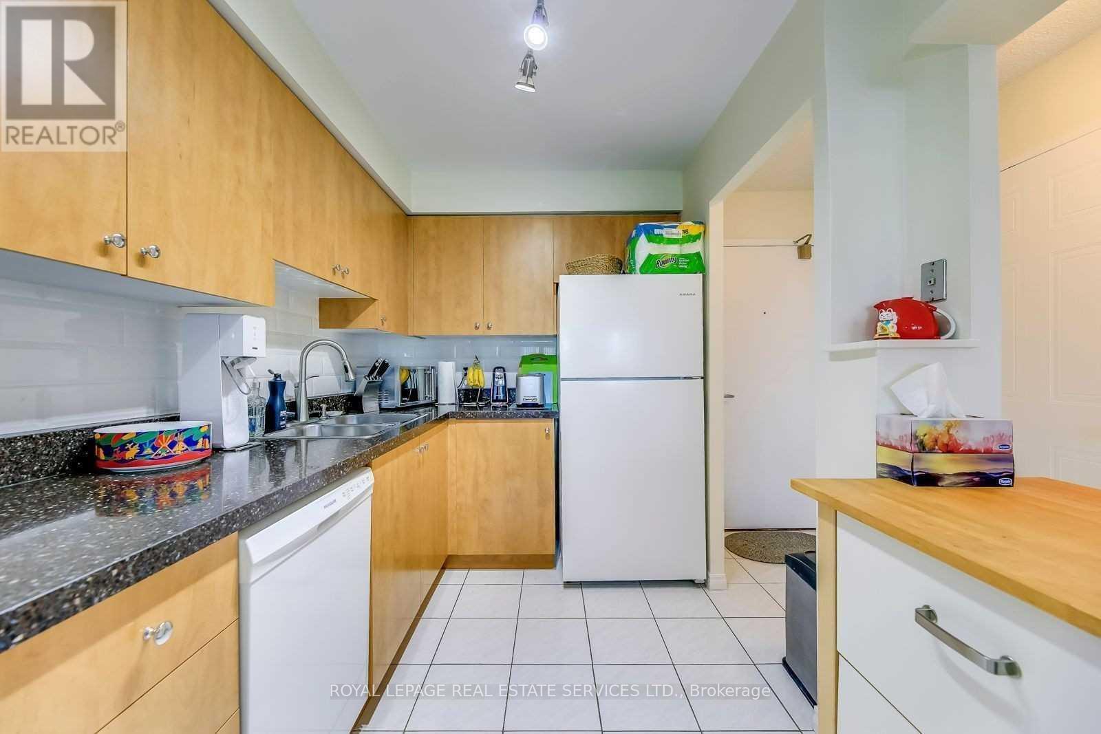 709 - 1110 Walden Circle, Mississauga, Ontario  L5J 4R3 - Photo 10 - W12869840