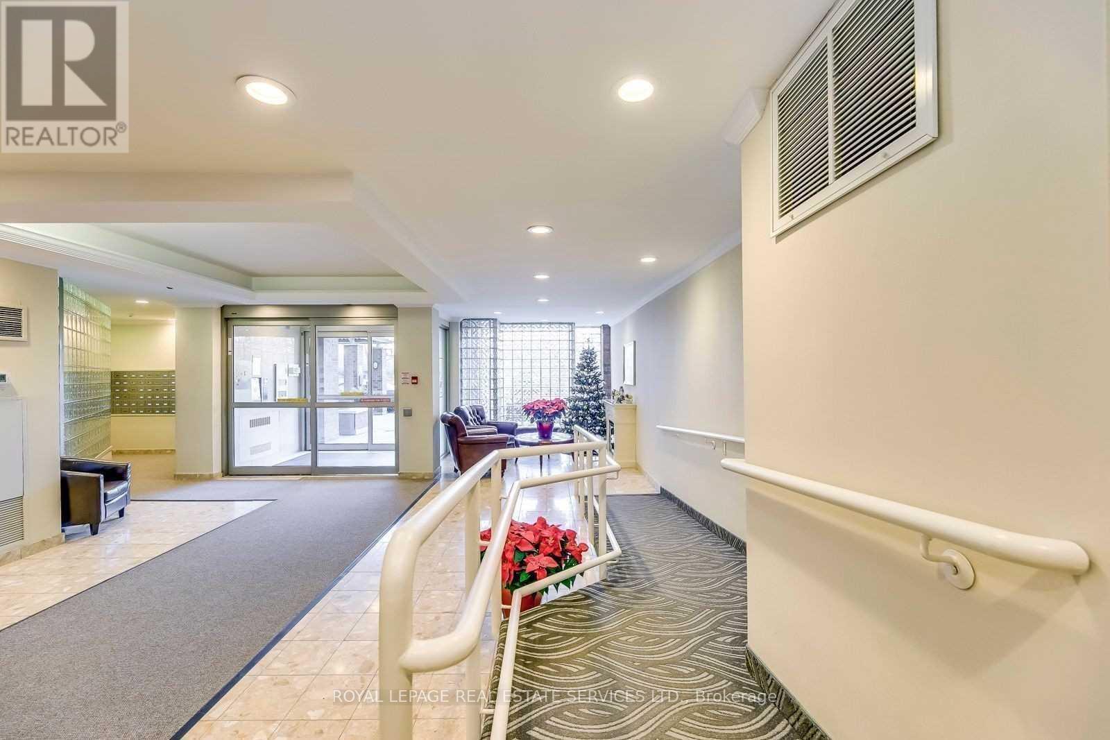 709 - 1110 Walden Circle, Mississauga, Ontario  L5J 4R3 - Photo 19 - W12869840